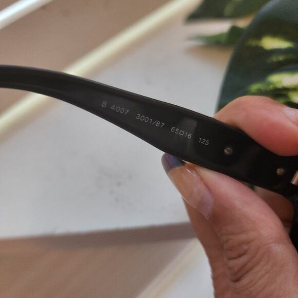 BURBERRY BLACK SUNGLASSES - Picture 3 of 10